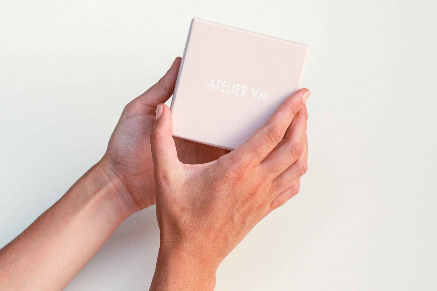 Packaging Lettera Traforata Charm